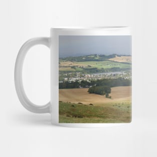Linlithgow landscape of loch and Palace Mug